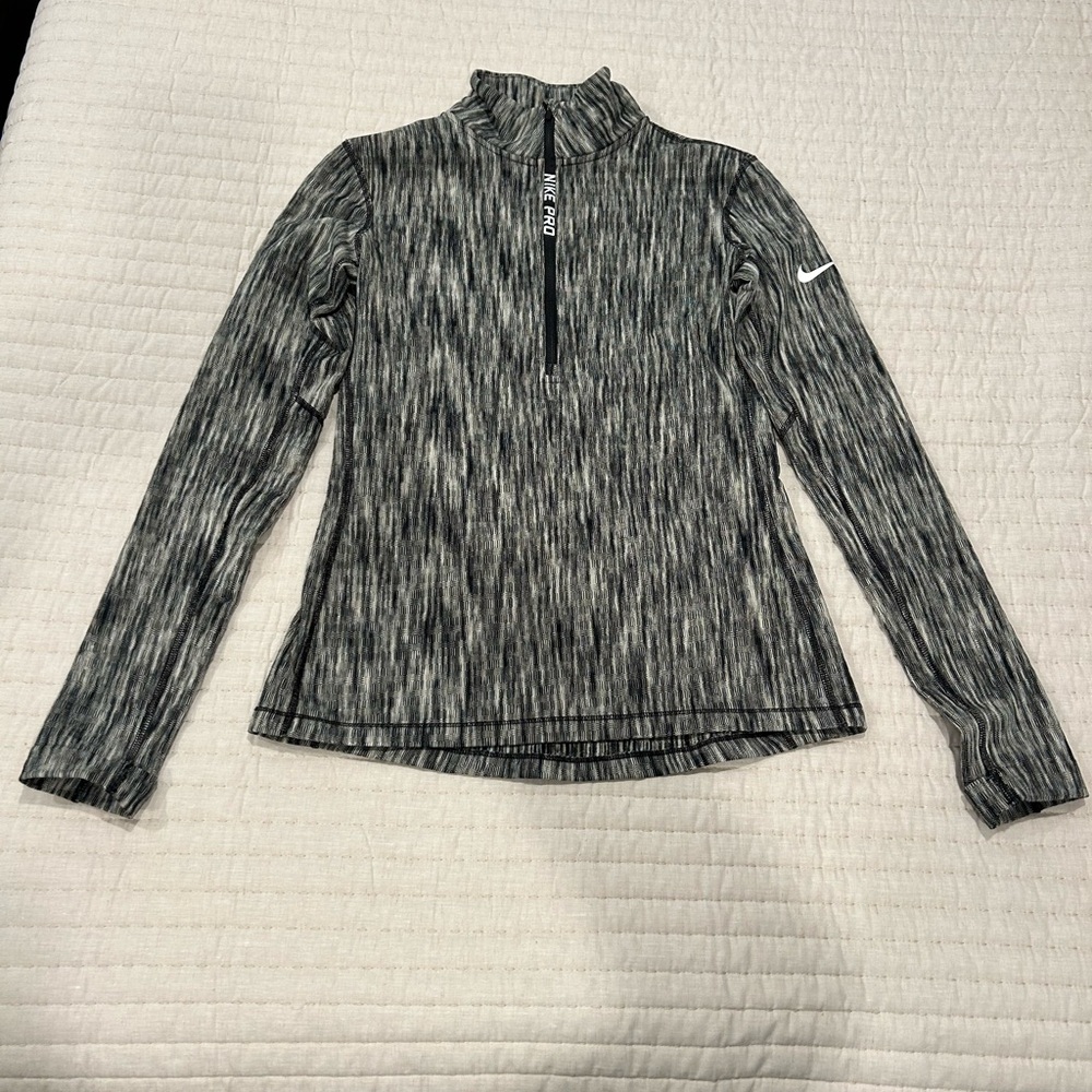 Nike Pro Hyper warm Women's Black,White and beige Long Sleeve quarter zip top M